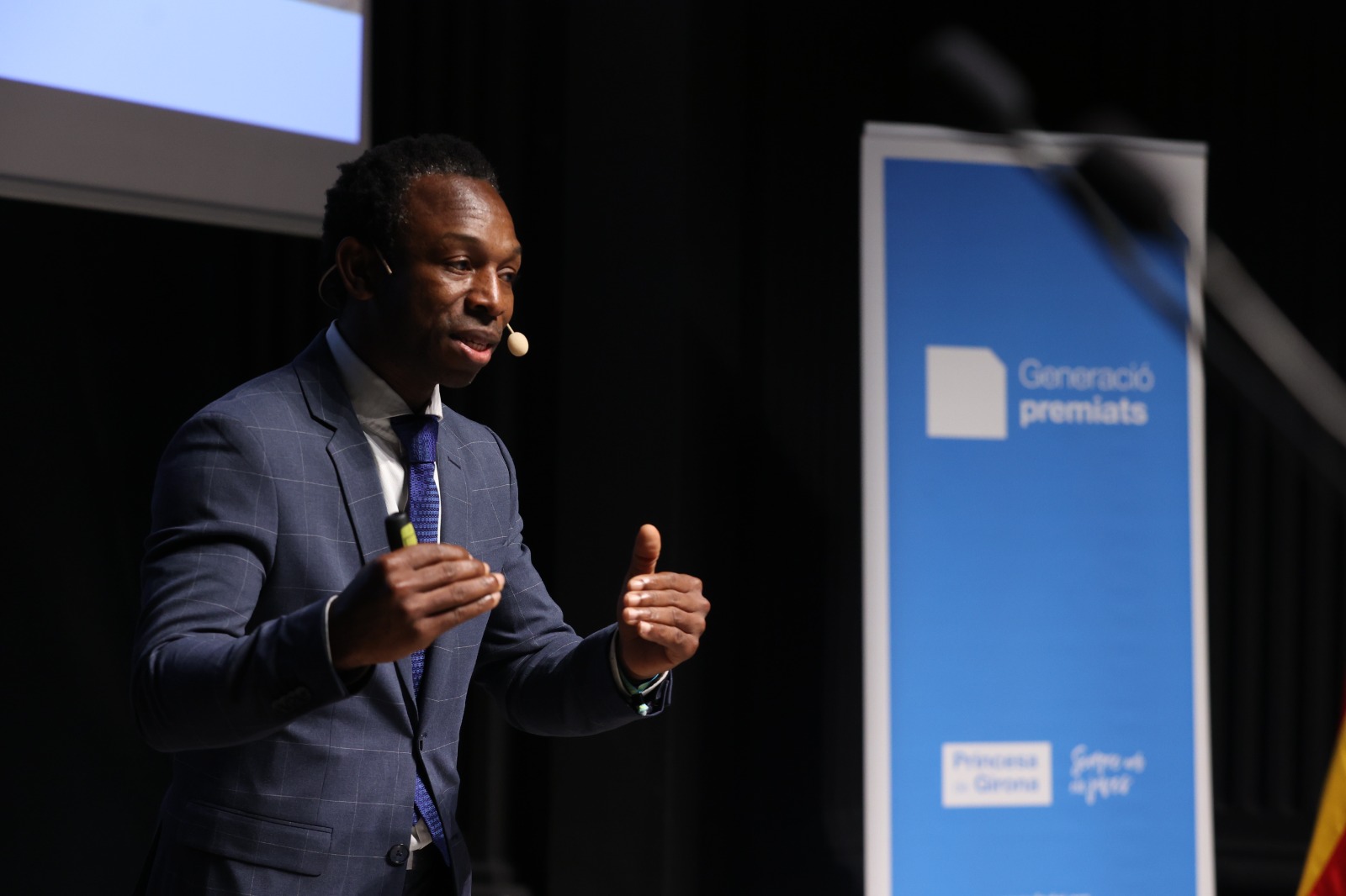 L’emprenedor social Ousman Umar inaugura el cicle de xerrades “Princesa de Girona Inspira” a l’Auditori Josep Irla de la Generalitat de Catalunya a Girona
